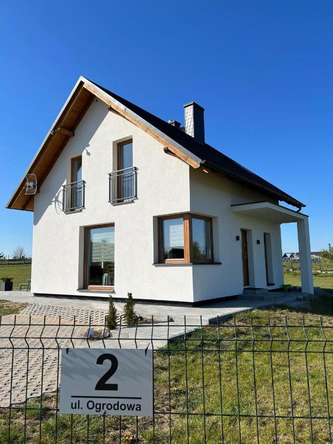 Dom Na Kaszubach "White House" Caloroczny Na Wylacznosc Stężyca Exteriör bild